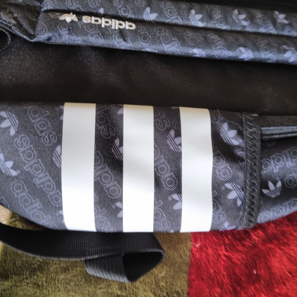 New adidas backpack - Picture 5 of 8